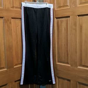 Bundle & Save!💲Like New Nike L Black Mesh white & pink pant